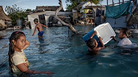 Tuvalu, Kiribati, Marshallové ostrovy – rukojemníci zmeny klímy