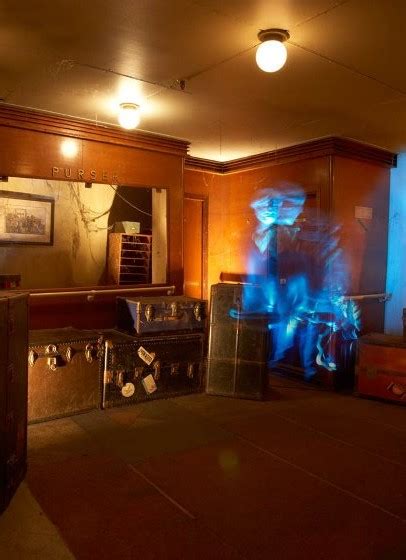 Queen Mary Haunted Tour Review (Warning: Ghosts Inside!)