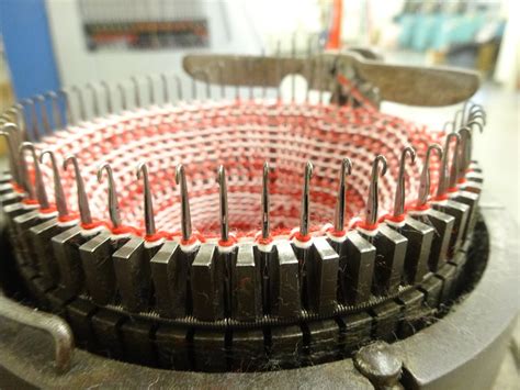 What are Circular Knitting Machines and Their Advantages