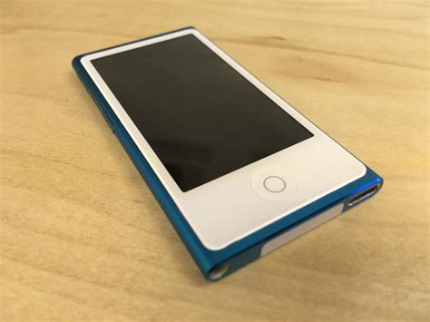 Apple iPod Nano 7th Gen 2012 - Blue, 16GB - LRWK90052 - Swappa