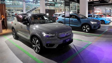 Volvo Car India starts delivery of its locally assembled electric SUV ...