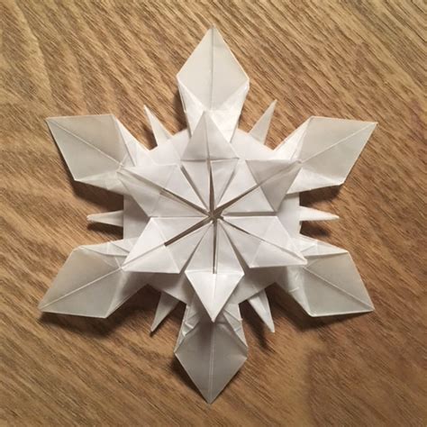 Let it snow... origami snowflakes! - ARTFUL MATHS