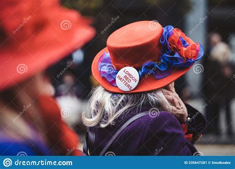 Brittish London Red Hatters at Lord Mayor of London Show Parade ...