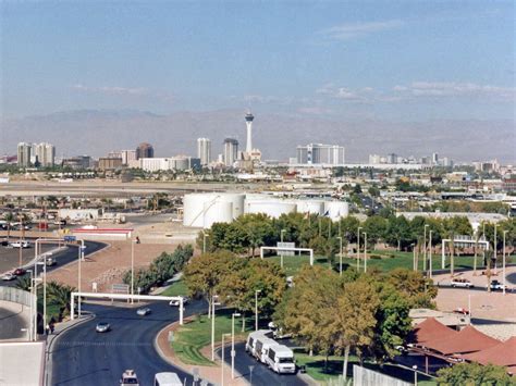 The airport - view north: Las Vegas - Daytime, Nevada