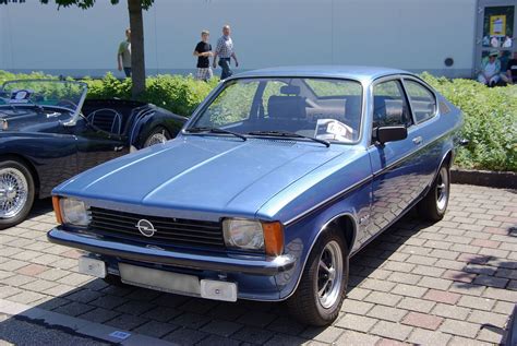 Category:Opel Kadett C Coupé - Wikimedia Commons | Haarstijl, Oldtimers, Auto's en motoren