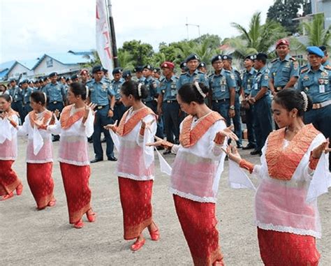 Asal Usul dan Sejarah Tari Lenso, Tari adat dari Maluku - Sering Jalan