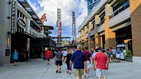 The Battery Atlanta Brings Restaurants, Shops & Entertainment to Braves ...