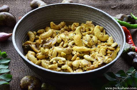 Sri Lankan Cashew nut curry | Peckish Me