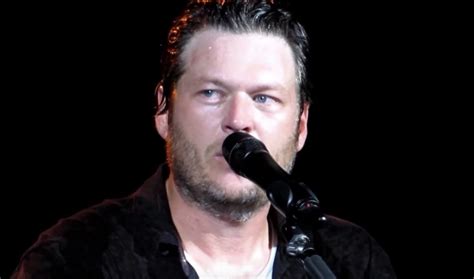 Blake Shelton Gives First Live Performance Of 'Over You' At 2013 Concert