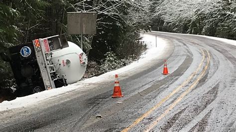 Propane truck crash closes Hwy 126E east of McKenzie Bridge | KVAL