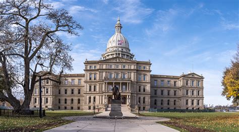 Michigan State Capitol Lansing Michigan Stock Photo - Download Image Now - iStock