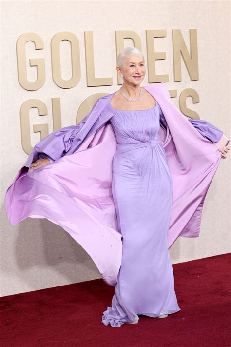 Gillian Anderson Made a Feminist Statement at the Golden Globes - FASHION Magazine