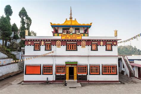 A Taste of Victorian Darjeeling & Monasteries | TripCompanion