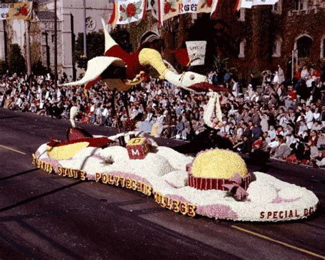 Floats from 1949 - 1960 — Cal Poly Rose Float