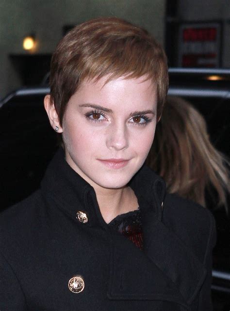 Emma Watson’s Super-Short Hairstyle | StyleCaster