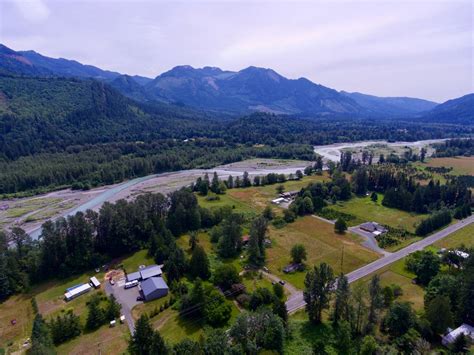 Brivity - 5783 Mt. Baker Hwy, Deming, WA 98244 - Virtual Tour