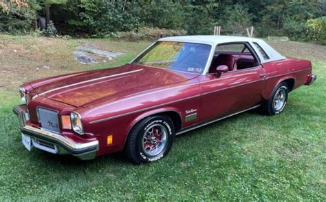 39k Original Miles: 1974 Oldsmobile Cutlass Supreme | Barn Finds