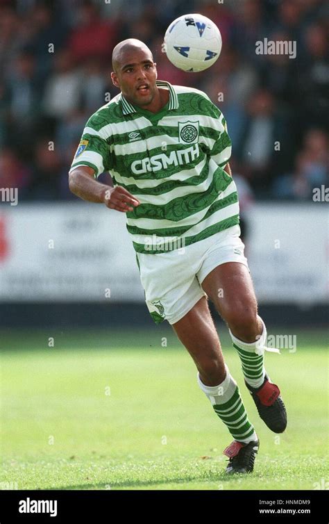 PIERRE VAN HOOIJDONK GLASGOW CELTIC FC 28 August 1995 Stock Photo - Alamy