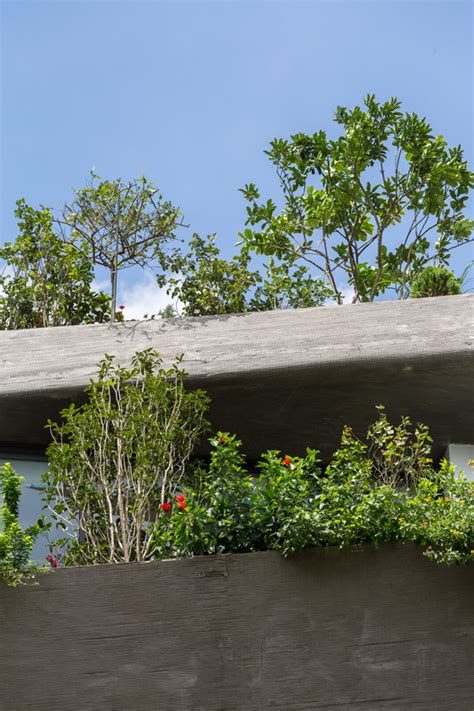 Town House Renovation in Hanoi / i.House Architecture and Construction | ArchDaily