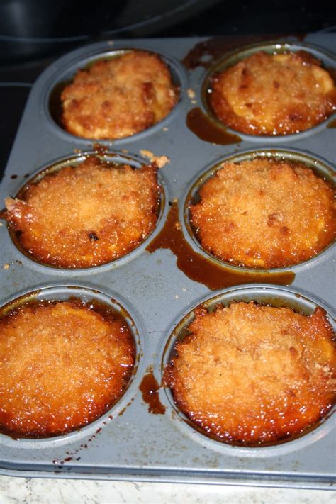 Caroline Makes....: Mini Treacle Tarts