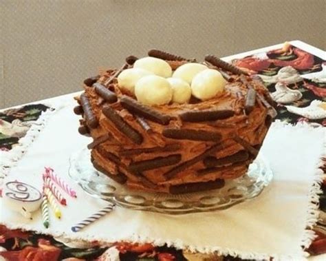 Bird Nest Cake - CakeCentral.com