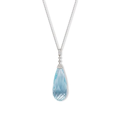 An aquamarine briolette and diamond pendant – Wartski