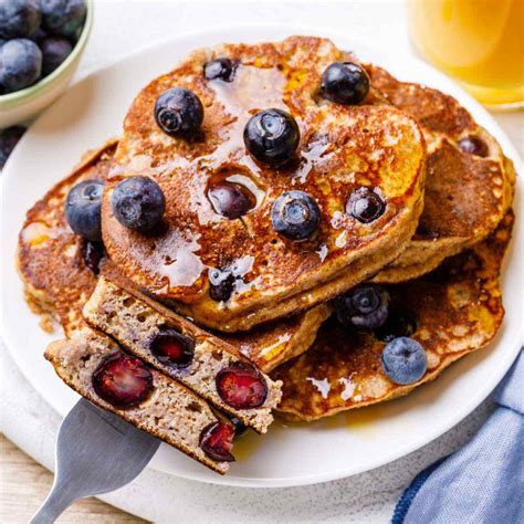 Incredible Blueberry Banana Pancakes - Easy Paleo Pancake Recipe ...