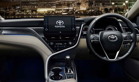 New Toyota Camry Hybrid Goes on Sale in India