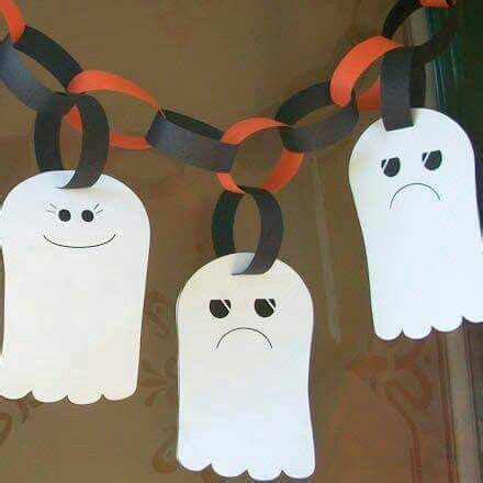 Paper chain link with ghosts | Quick halloween crafts, Easy halloween ...