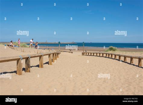 The dunes sandhaven beach south shields hi-res stock photography and images - Alamy