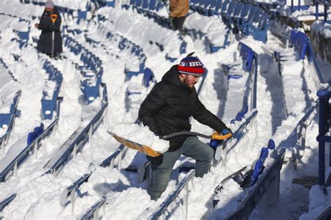 Mother Nature proves no match for Bills fans attending Buffalo's ...