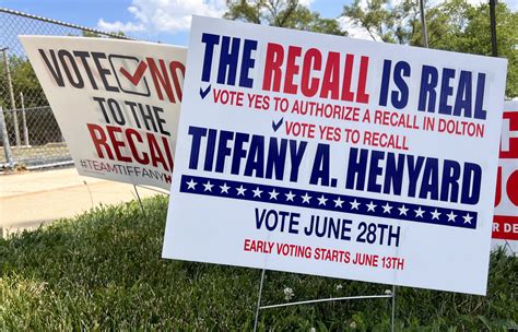 Dolton residents vote to recall Mayor Tiffany Henyard - The Lansing Journal