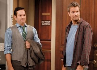 The Odd Couple's Matthew Perry and Thomas Lennon Talk Bro Bonding and ...