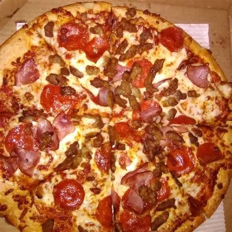 Pizza Hut Meat Lovers | Meat lovers pizza, Pizza hut, Food