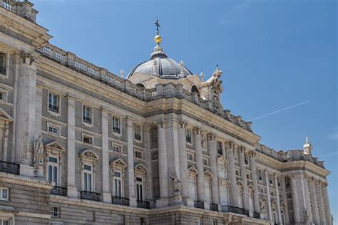 Madrid: Private Architecture Tour With A Local Expert