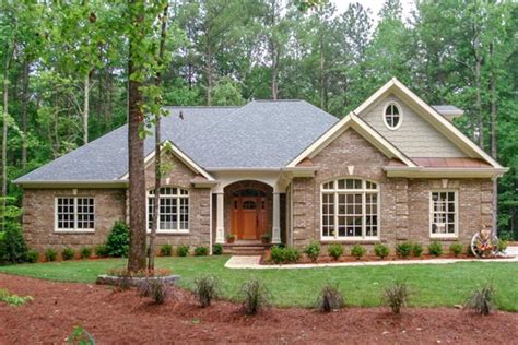 Plan 2067GA: Classic Brick Ranch Home Plan | Ranch house plans, Southern house plans, Ranch ...