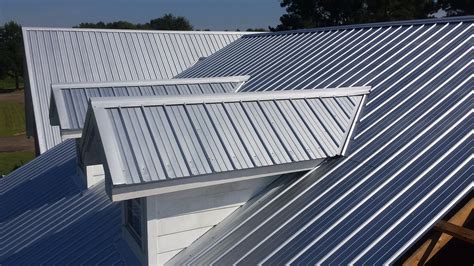 How to Choose Right Roofing Material for Different Climates? - Fit Home Improvement