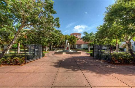 Experience Ringling College Campus in Virtual Reality