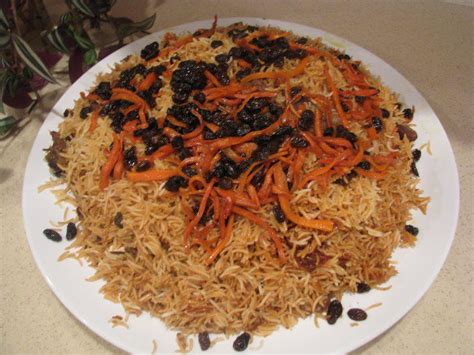 AFGHAN COOK BOOK: Kabuli Pulao - Afghani Rice (Rice Pilaf with Meat, Raisin & Carrots)