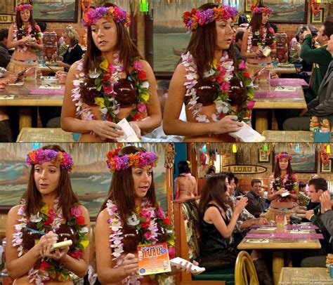 Alyson Hannigan - How I Met Your Mother 1xHQ