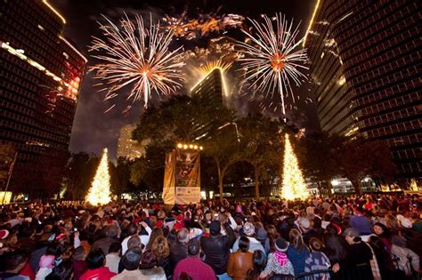 31st Annual Uptown Houston Holiday Lighting, Houston TX - Nov 24, 2016 ...