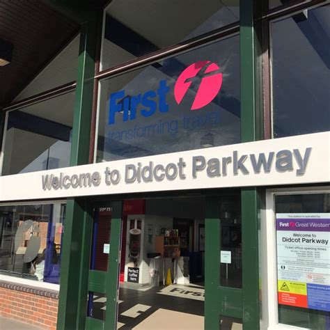 Didcot Parkway Railway Station (DID) - Station Rd