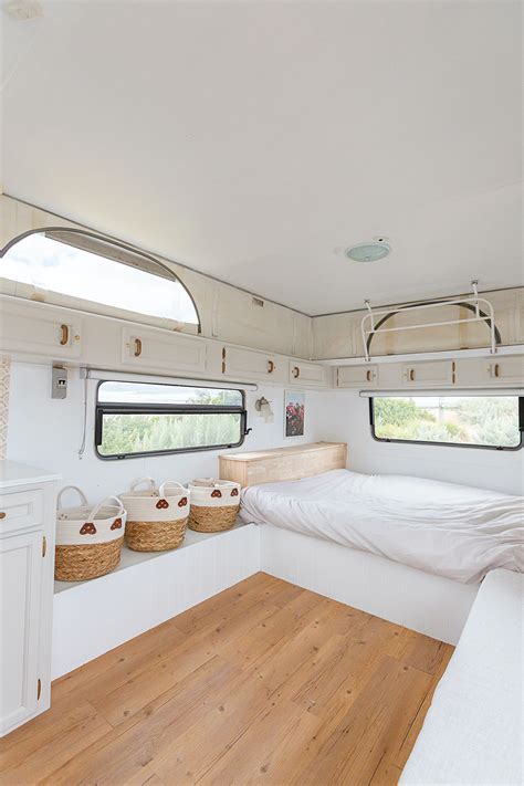 Vintage Van - Beautiful vintage caravan renovations - Ben & Michelle