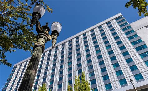 Hyatt Regency Portland at the Oregon Convention Center Cascadia Windows ...