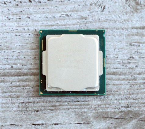 Intel Core i7-8700K Processor (3.7GHz, 6 Cores, Socket LGA1151) CPU ...