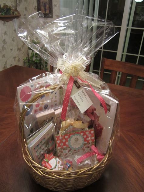 Stamptastic Donation Basket | Lynn Dunn