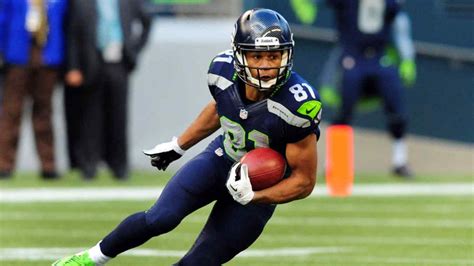 Former Seahawks WR Golden Tate Shines in Baseball Debut