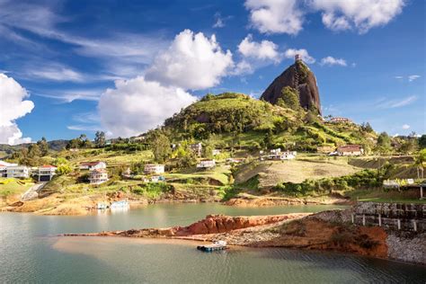 ペニョルの巨大岩の風景 コロンビアの風景 | Beautiful Photo.net | 世界の絶景 美しい景色