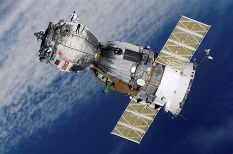 Fear grows that US military satellite communications are falling behind ...