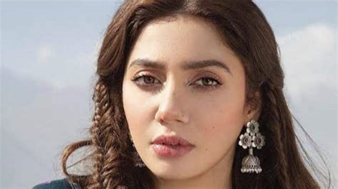 Mahira Khan Opens Up About Her Struggle With Depression Triggered By ...